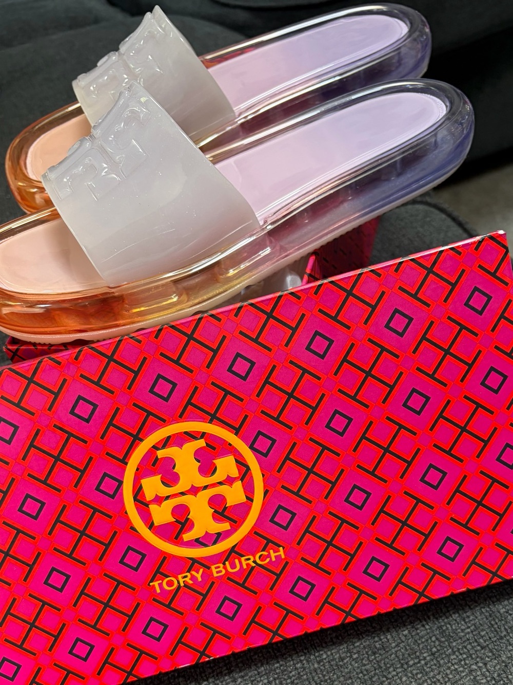 Tory Burch lavender clear sandals - Picture 2 of 5